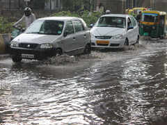 Elite ward of Basavanagudi has no footpaths to speak of